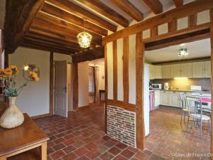 Maisons de vacances Gite Crouttes, 4 pieces, 6 personnes - FR-1-497-19 : photos des chambres