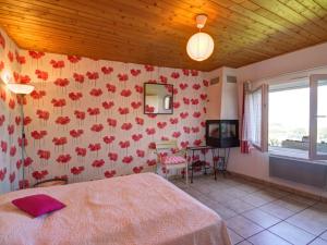 Maisons de vacances Gite Marols, 4 pieces, 6 personnes - FR-1-496-2 : photos des chambres