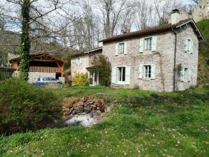 Maisons de vacances Gite Salt-en-Donzy, 5 pieces, 8 personnes - FR-1-496-10 : photos des chambres