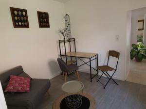 Maisons de vacances Gite Huisseau-sur-Cosson, 3 pieces, 4 personnes - FR-1-491-287 : photos des chambres