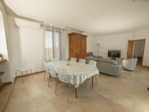 Maisons de vacances Gite La Cassagne, 4 pieces, 6 personnes - FR-1-616-41 : photos des chambres