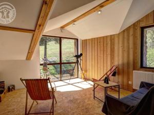 Maisons de vacances Gite La Versanne, 3 pieces, 4 personnes - FR-1-496-127 : photos des chambres