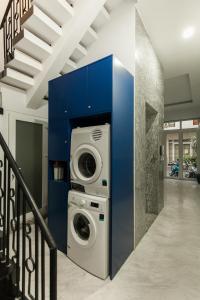 Central Studios at Ben Thanh Market by CIRCADIAN