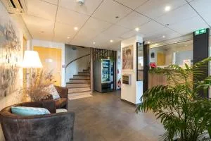 弗朗索瓦拉皮尤尼酒店 - Argelliers