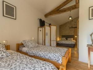 Maisons de vacances Gite Monnieres, 2 pieces, 4 personnes - FR-1-306-985 : photos des chambres