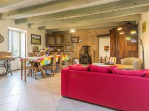 Maisons de vacances Gite Rouans, 4 pieces, 6 personnes - FR-1-306-1059 : photos des chambres