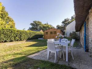 Maisons de vacances Gite Saint-Lyphard, 3 pieces, 4 personnes - FR-1-306-1132 : photos des chambres