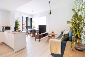 Apartment with Terrace room in Genteel Home María Zambrano