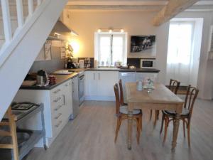 Maisons de vacances Gite Talmont-Saint-Hilaire, 2 pieces, 3 personnes - FR-1-426-328 : photos des chambres