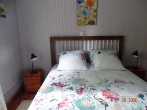 Maisons de vacances Gite Ligny-le-Ribault, 3 pieces, 4 personnes - FR-1-590-225 : photos des chambres