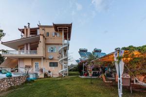 Beachfront luxury villa-Private pool,Garden Heaven Messinia Greece