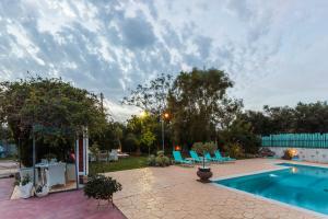 Beachfront luxury villa-Private pool,Garden Heaven Messinia Greece