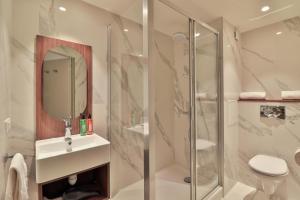 Hotels Hotel du Pin Nice Port : photos des chambres