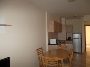 MARINA BAY ONE BEDROOM APARTMENT NEAR THE SEA