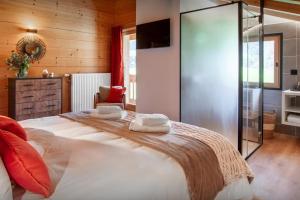 Chalets Chalet Julena - OVO Network : photos des chambres