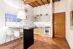 GuestHost - Palazzo Pitti & Boboli Comfortable Apartment