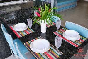 BH2: ACONCHEGANTE, MODERNO E SUPER BEM DECORADO!!