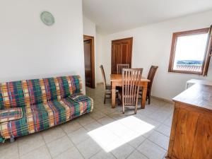 Residence with panoramic pool 1500 meters from the sea in Badesi