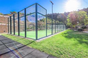 Highrise apartment with stunning views from private balcony 85