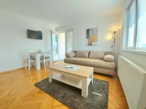 Apartmani Tarsko Jezero Nova Vezanja - Jezdići
