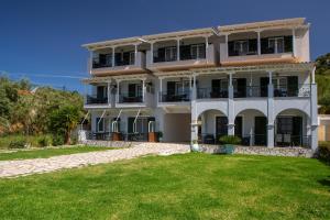 Captain Nick Aparthotel Lefkada Greece