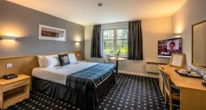 Pinehurst Lodge Hotel -Dyce, Aberdeen - 弗雷泽堡