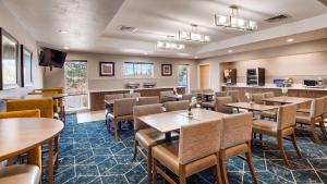 Best Western Plus Gateway Inn & Suites - Aurora