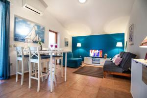 One-Bedroom Apartment with Terrace room in Apartments with a parking space Valbandon Fazana - 2278