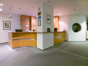 Hotel Am Stadtpark Borken Hessen 2021 Reviews Pictures Deals 
