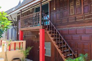 MANDARIN LODGE by victor