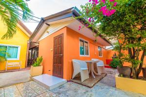 MANDARIN LODGE by victor