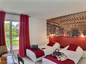 Hotels Logis Hotel du Chateau : Chambre Lits Jumeaux avec Climatisation et Terrasse - Non remboursable