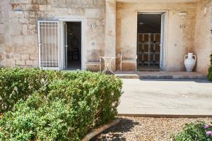 Equorum Prospectus 2 - OSTUNI CENTRO - Guest House