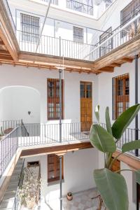 Abades Giralda Deluxe by Valcambre