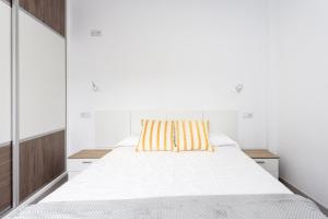 Home2Book Sea Front Las Teresitas Beach 5