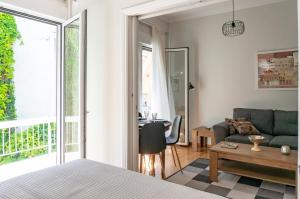 Plaka Central
