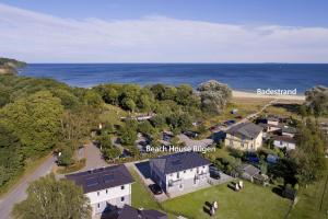 Ruegen-Beach-House-Haus-Schostek