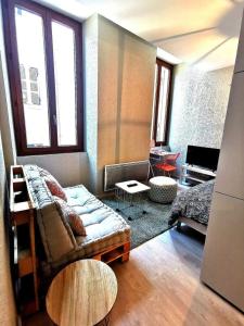 Super studio ideally located in the old town