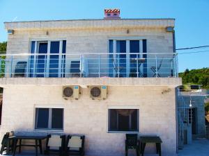 Beachfront Apartments Tivat