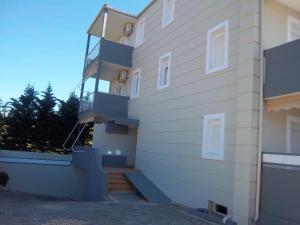 Milos Apartments Halkidiki Greece