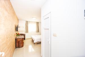 Studio Apartment room in Saki Apartments