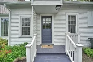 Romantic Country Apt by Lake Erie and Wineries! - Celoron