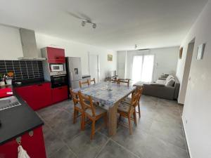 Maisons de vacances House for 6 people in Santa Lucia di Moriani : photos des chambres