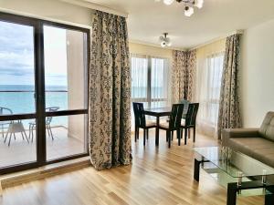 Cabacum Plaza Beach Apartments High Speed WiFi