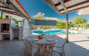 Sardinia Family Villas - Villa Chiara with private pool