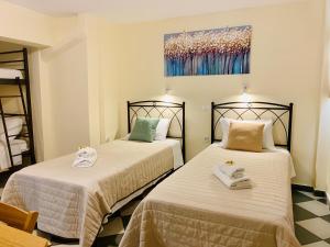 Costas Rooms Aegina Greece