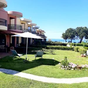 Tetis seafront maizonette