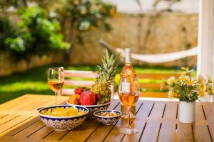 Garden Court Apartments