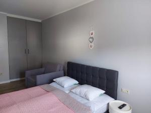 Apartamenty z tarasami "Miętowy spokój 15" "Romantyczna szarość 16" "Niebieska elegancja 17" maksymalnie dla 6 osób