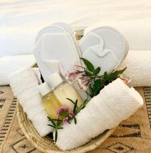 Cosmema House 1 Hot tub and swimming pool villa